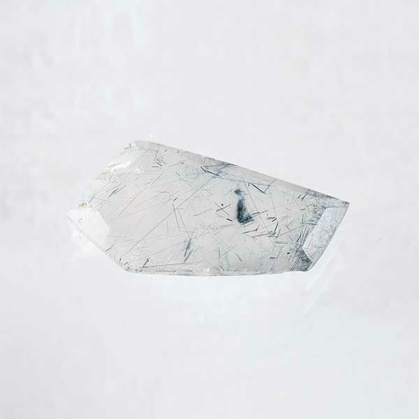 Iris pink danburite 111g /ピンクダンビュライト | Hariqua