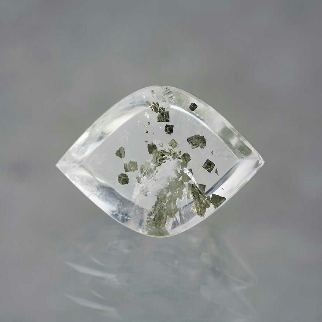 Biotite in quartz 17.34 /バイオタイト・イン・クォーツ[セミオーダー