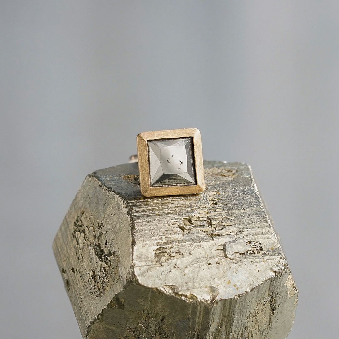 Pyrite single pierce /パイライト | Hariqua-パワーストーンジュエリー-