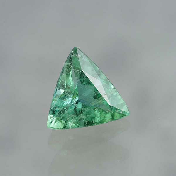 Green tourmaline in quartz 7.77 /グリーントルマリン・イン