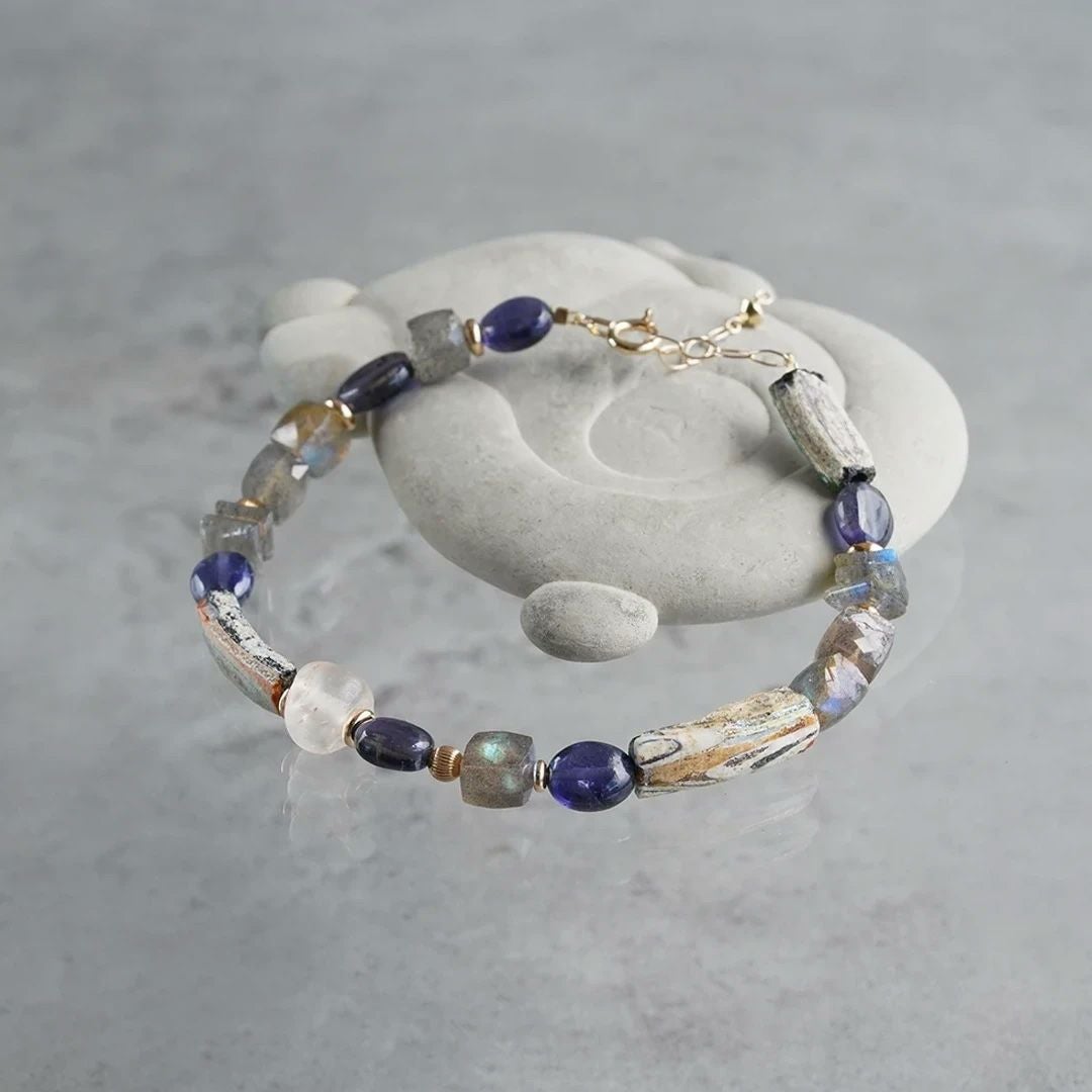Iolite × ancient glass bracelet /アイオライト、古代水晶 | Hariqua