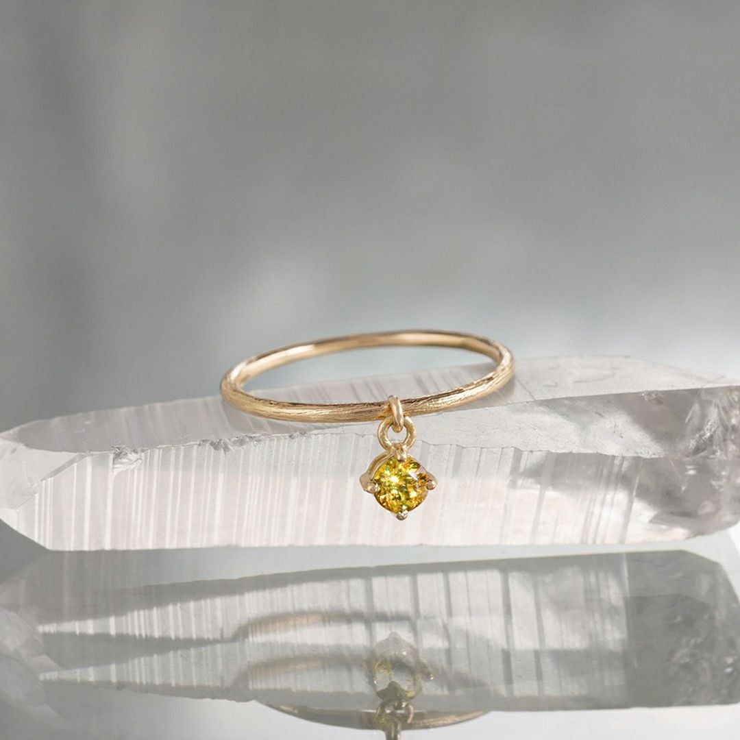 Sphene swing pinky ring /スフェーン | Hariqua-パワーストーン