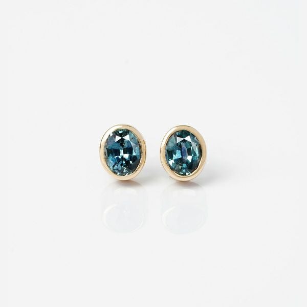 Montana blue sapphire pierce 0.90 /モンタナブルーサファイア