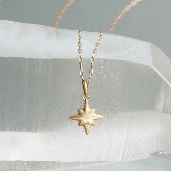 Golden pure heart charm | Hariqua-パワーストーンジュエリー-