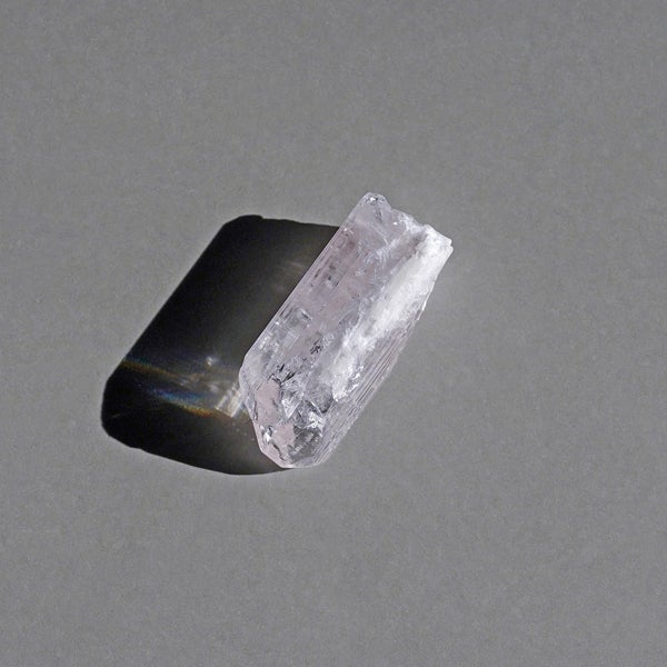 Pink danburite 20.5g /ピンクダンビュライト | Hariqua