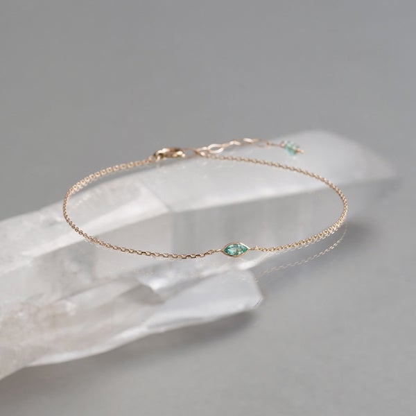 Emerald × Water opal horse bracelet /エメラルド | Hariqua