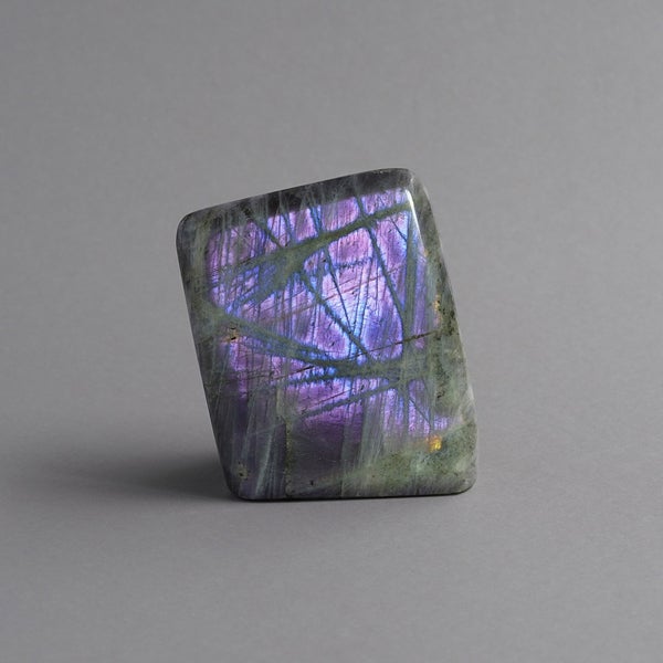 Purple labradorite 550g /パープルラブラドライト | Hariqua