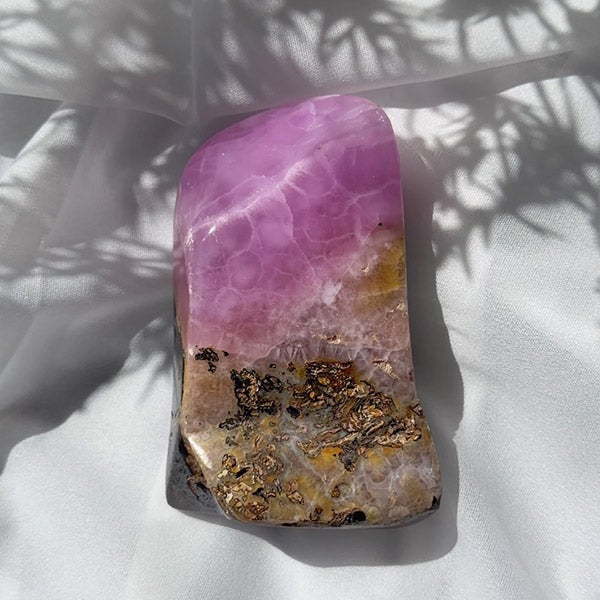 Pink aragonite × Pyrite 337g /ピンクアラゴナイト、パイライト